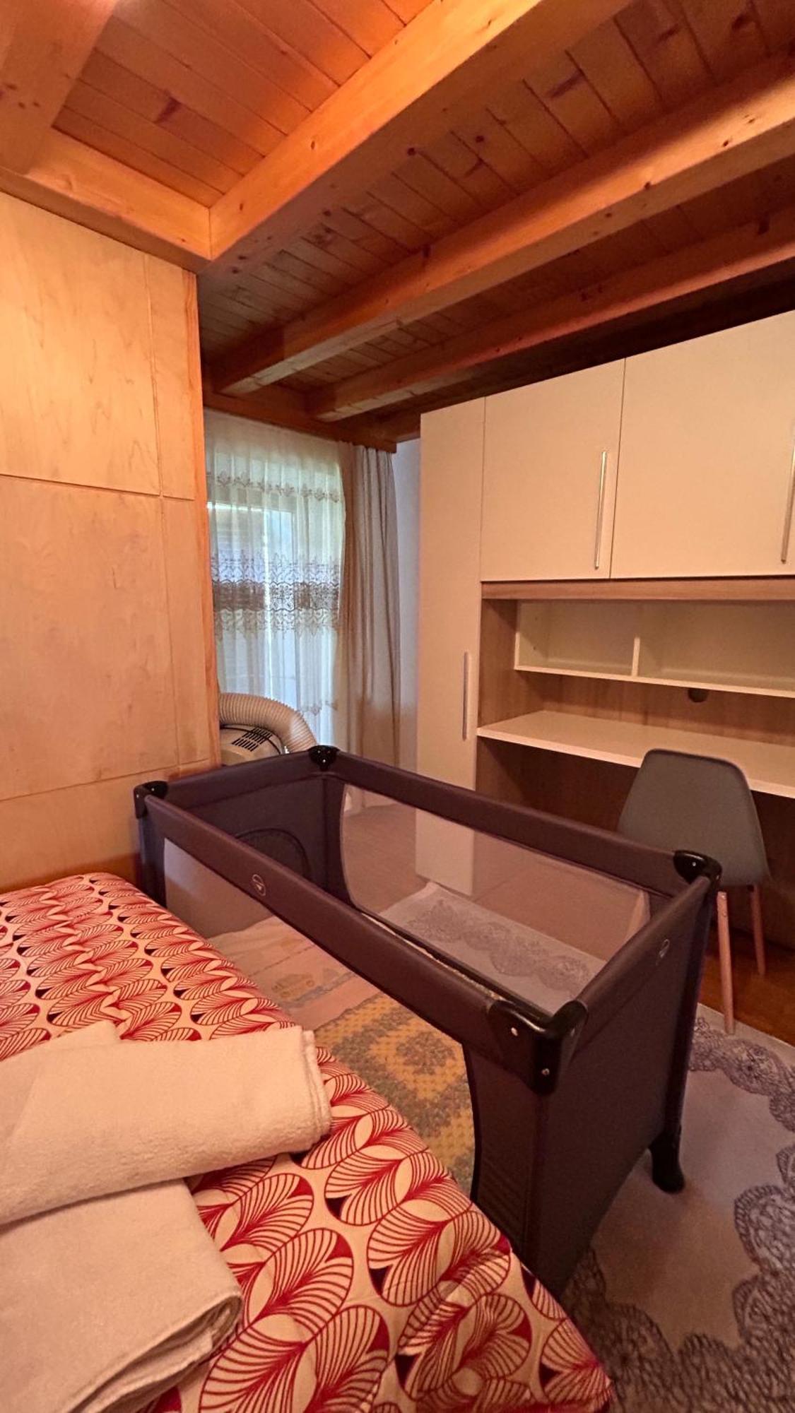 A Hilarious Hideaway In Roveredo Apartment Luaran gambar